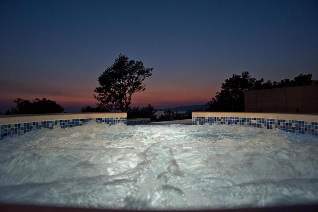 Luxury Villa Crystal Blue Sveti Stefan Dış mekan fotoğraf