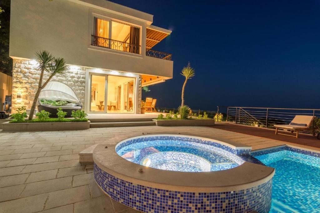 Luxury Villa Crystal Blue Sveti Stefan Dış mekan fotoğraf
