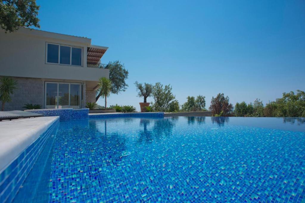 Luxury Villa Crystal Blue Sveti Stefan Dış mekan fotoğraf