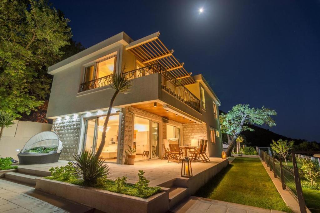 Luxury Villa Crystal Blue Sveti Stefan Dış mekan fotoğraf