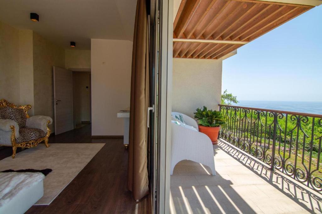 Luxury Villa Crystal Blue Sveti Stefan Dış mekan fotoğraf