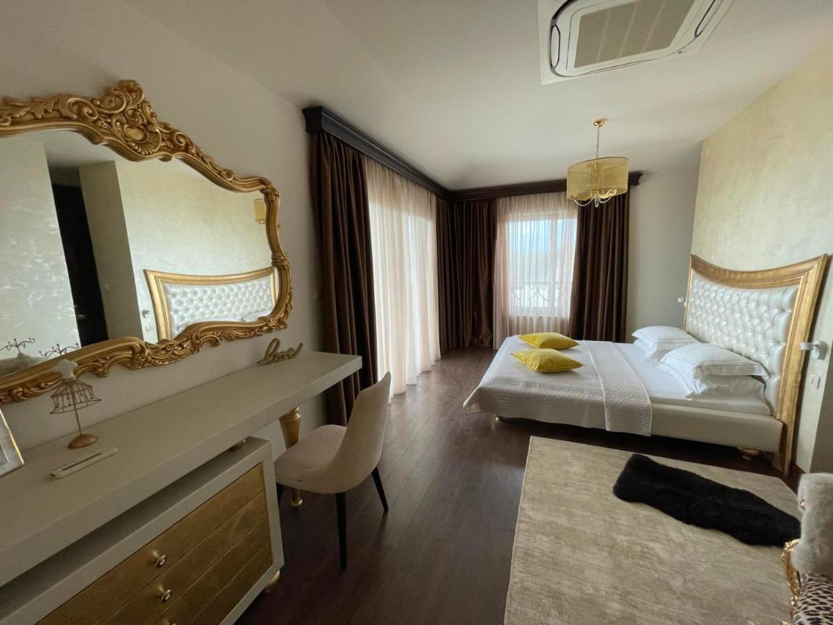 Luxury Villa Crystal Blue Sveti Stefan Dış mekan fotoğraf